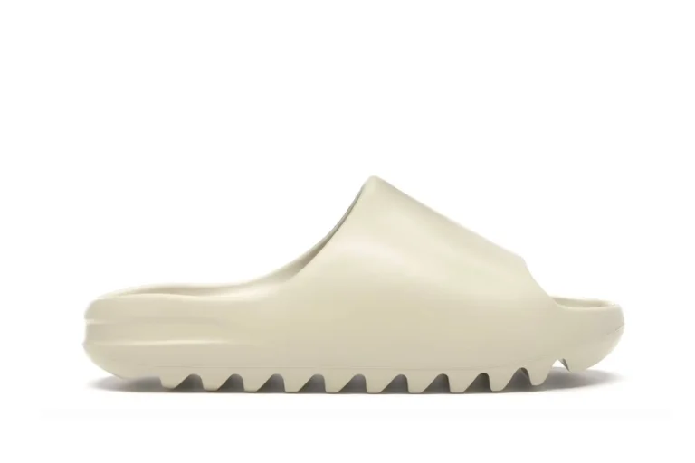 Yeezy Slides Bone