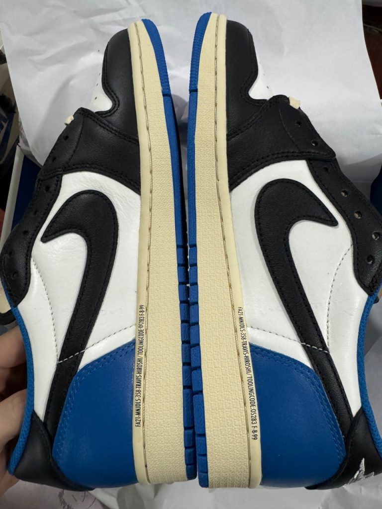 Travis Scott Fragment Design Jordan 1 Sale Version
