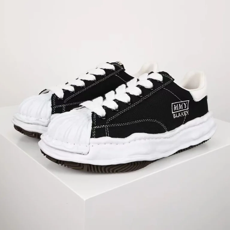 Maison Mihara Yasuhiro Blakey OG Sole Canvas Low Black