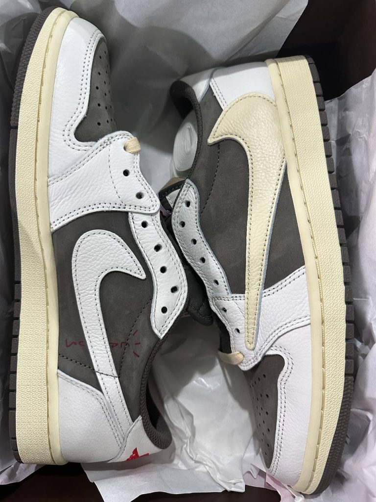 Travis Scott Air Jordan 1 Low "White Brown" Sale Version