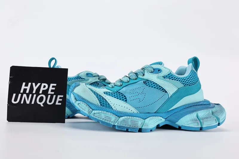3XL Sneakers Aqua Blue Suede