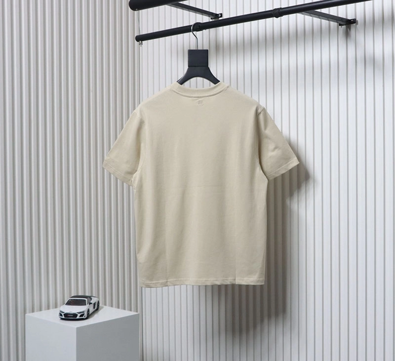 AMI 25SS Embroidered Heart T-Shirt