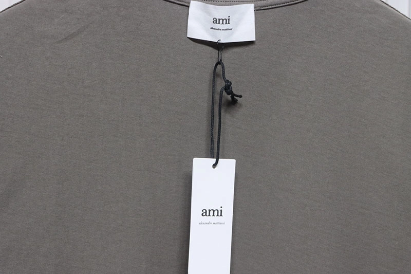 AMI 25SS Embroidered Heart T-Shirt