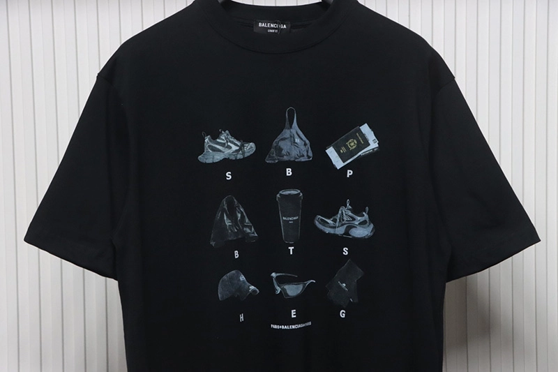 Classic Single Product Pattern Print T-Shirt