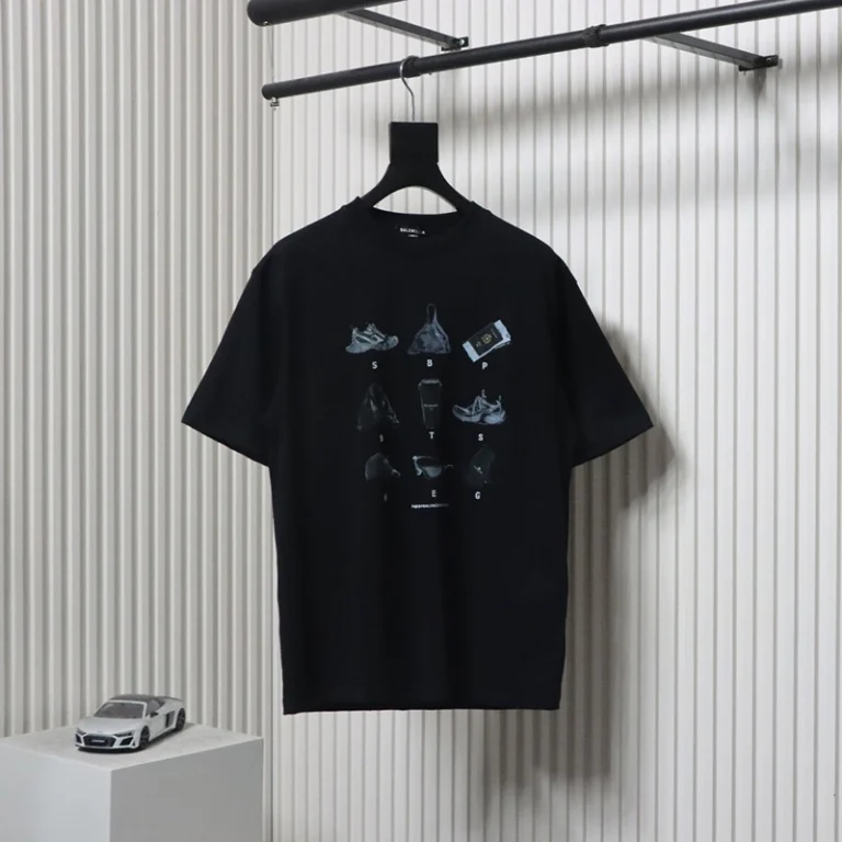 Classic Single Product Pattern Print T-Shirt