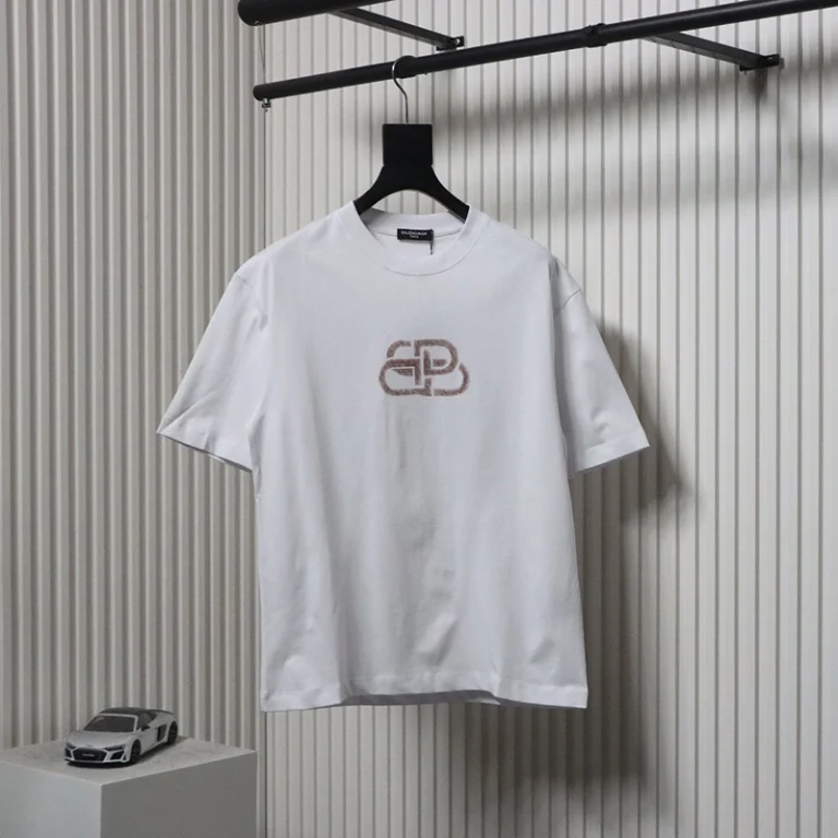 Old Lock Print T-Shirt