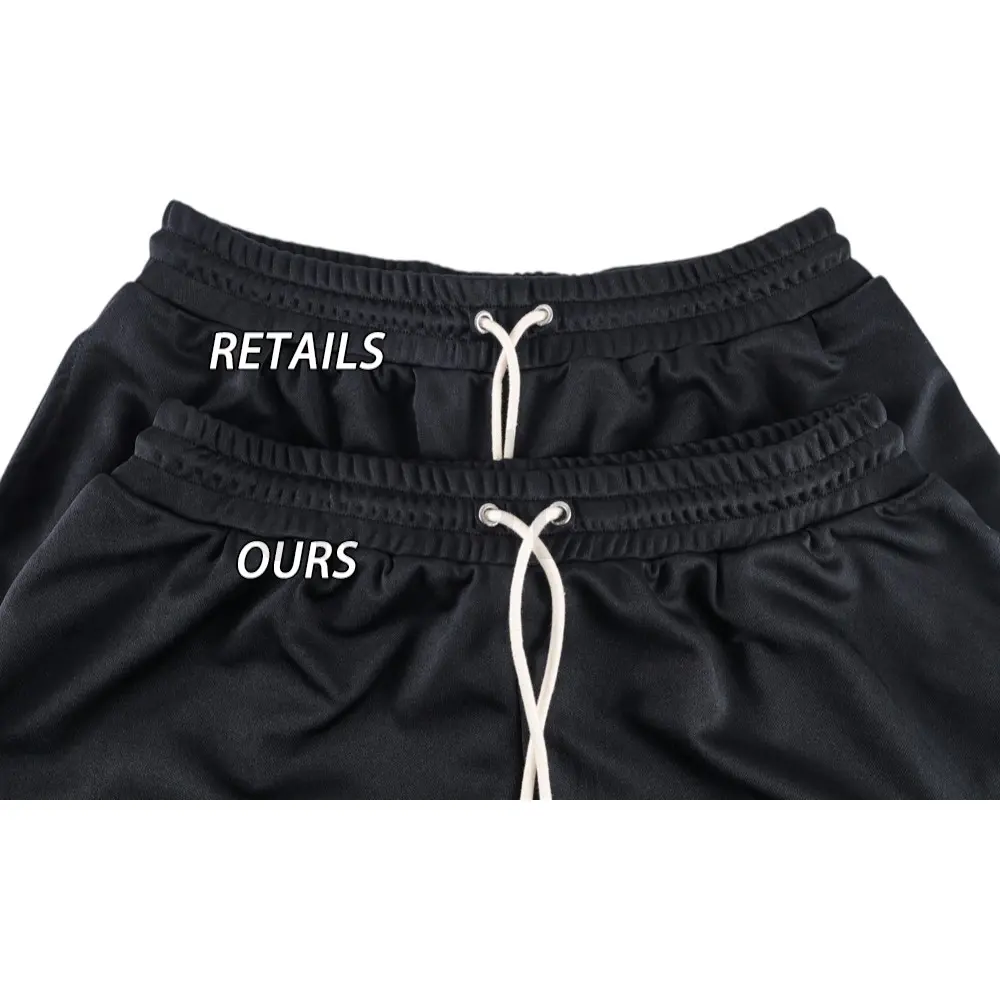 Elastic waistband detail image of the pants