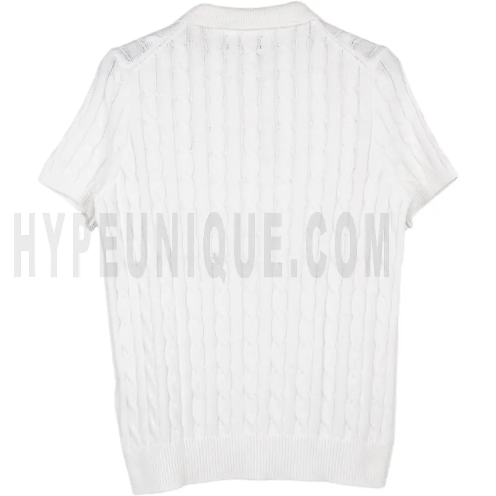 The back of the white clothes