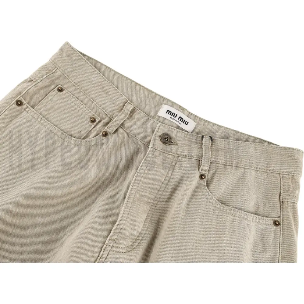 Waistband of the trousers