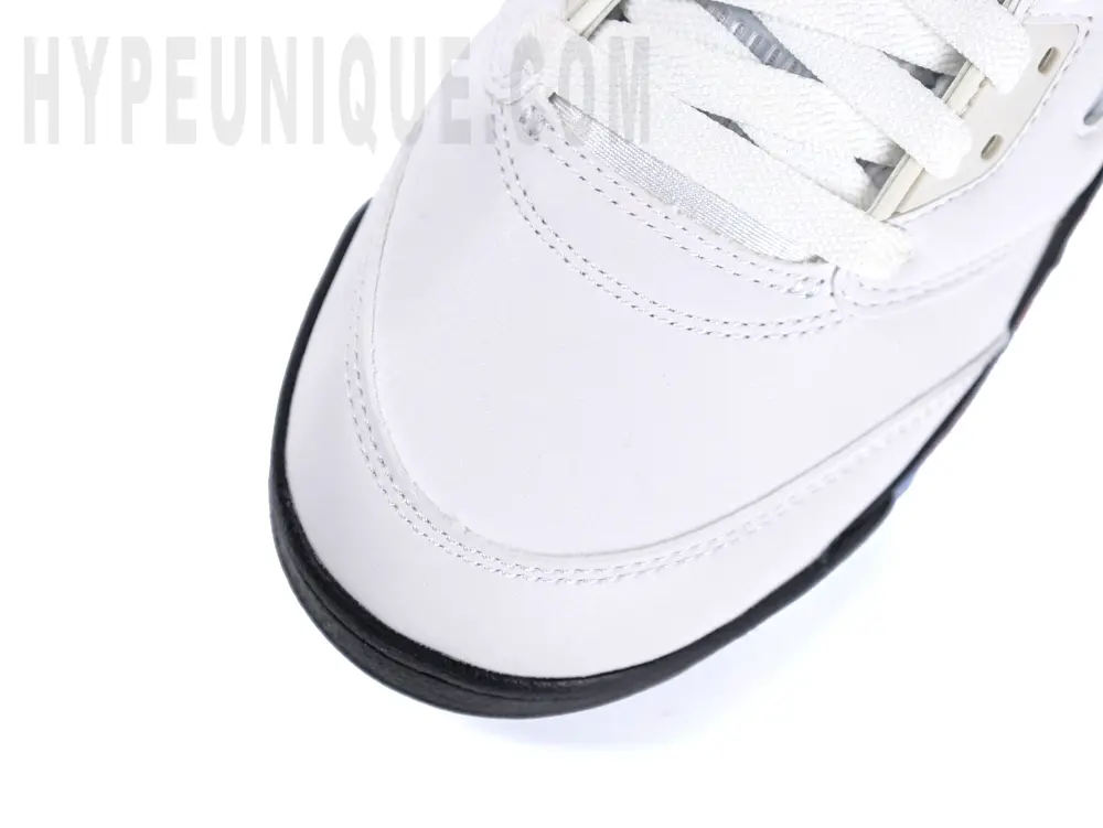 the white toe
