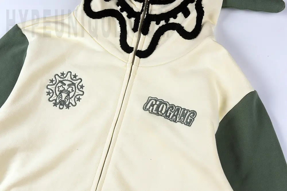 the glogang logo on the chest
