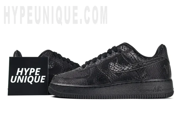 Front view of the Kobe Bryant x Nike Air Force 1 Low and hypeunique logo. Showing the black snakeskin upper.