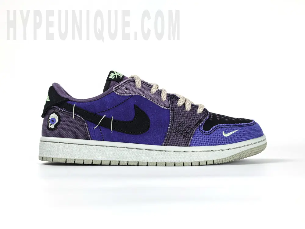 Detailed front view of the inside of the left shoe