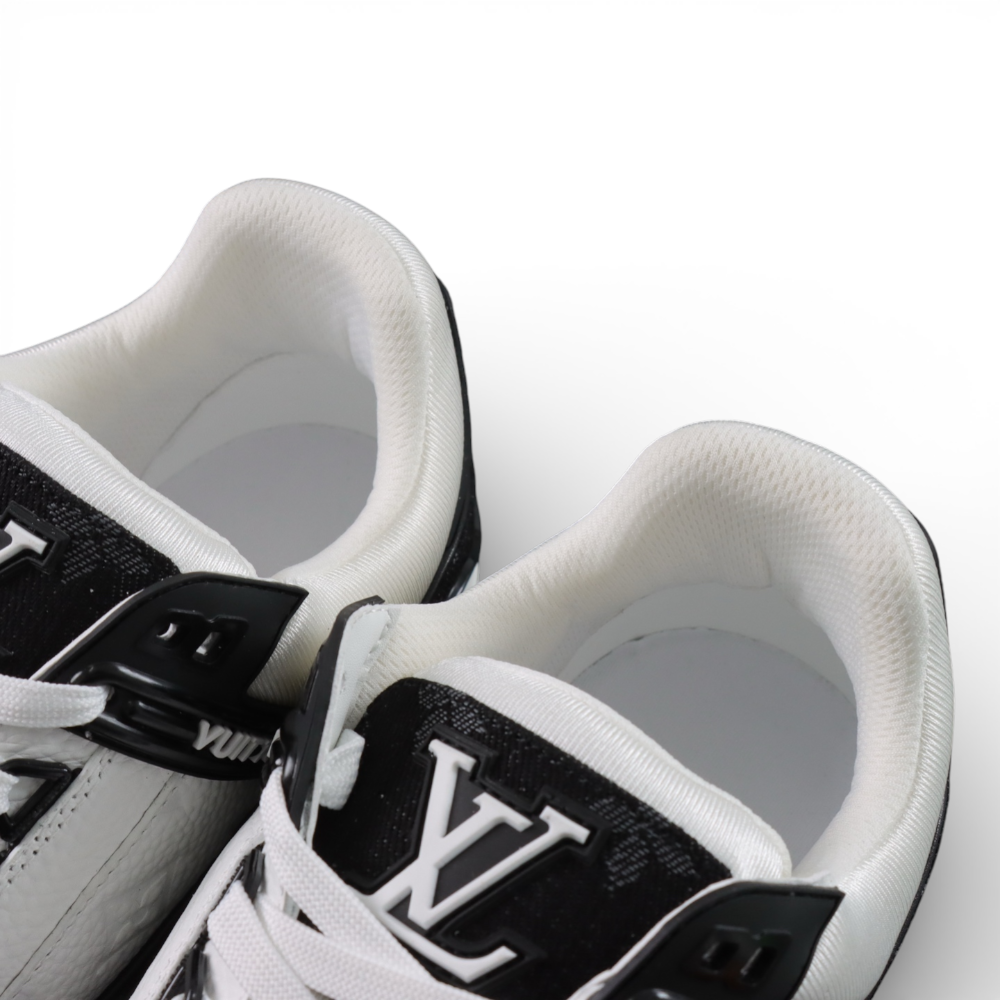 Shoe opening display image