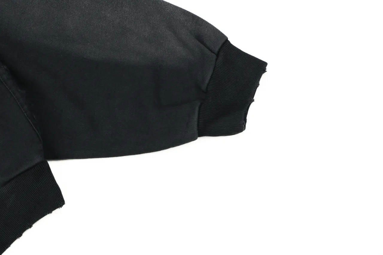 Sleeve Cuff Detail