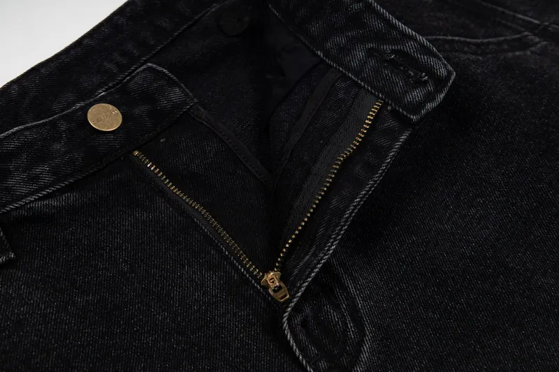 Zipper Detail
