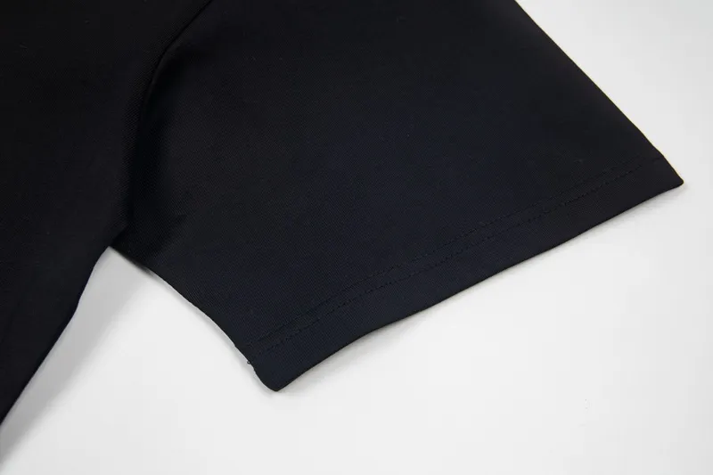 Sleeve