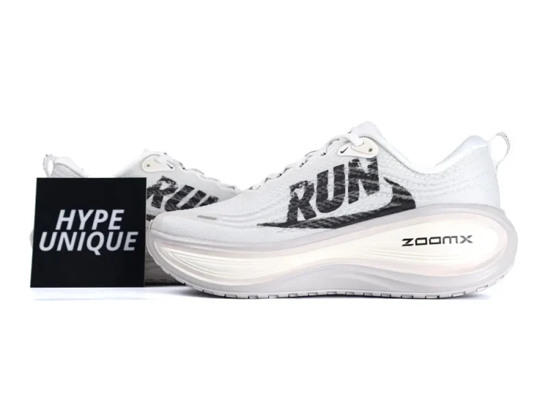 Vomero Plus Run "Reverse Swoosh"