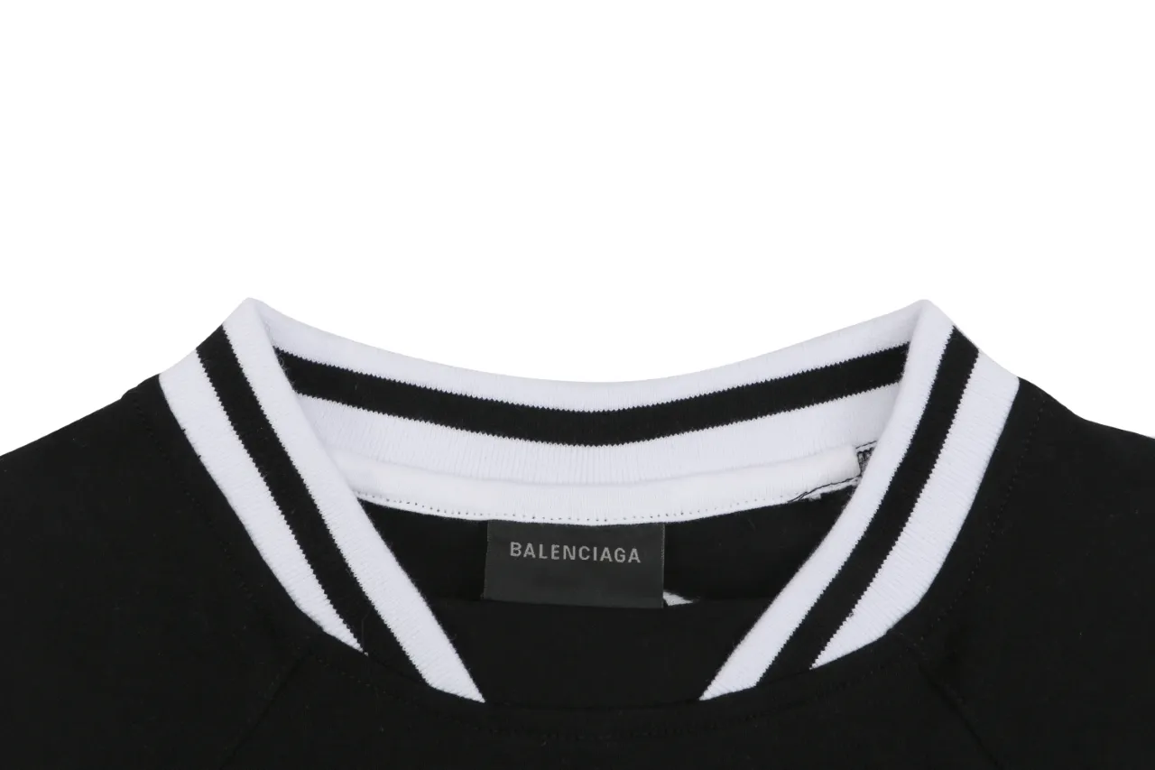 Neckline
