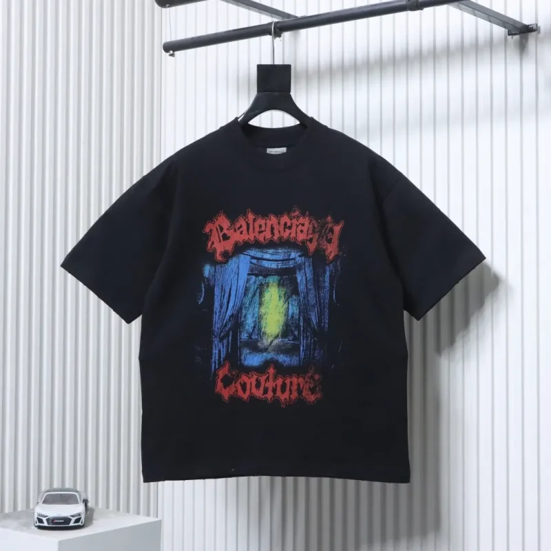 Window Light Graphic Cotton T-Shirt