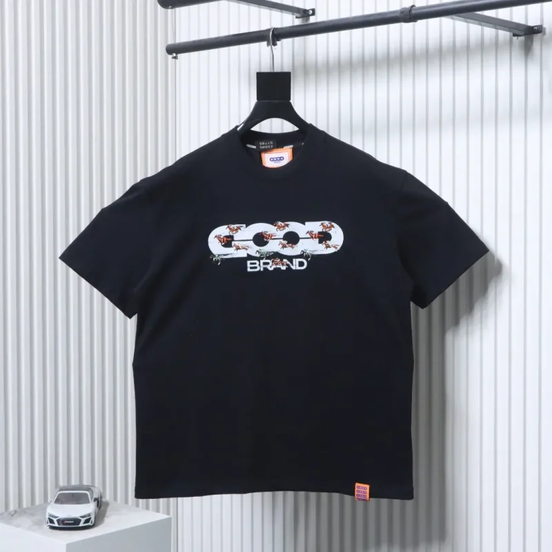Goodbrand Horse Racing Graphic T-Shirt