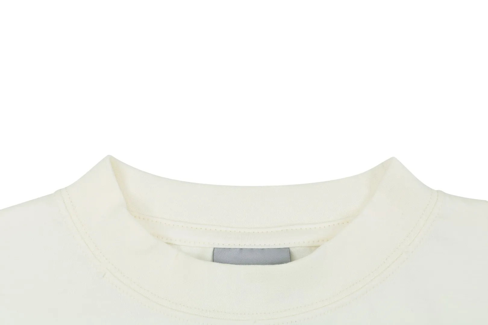 Neckline