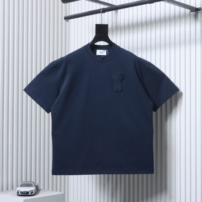 AMI Minimalist Style Short-Sleeve T-Shirt - Dark Blue Front