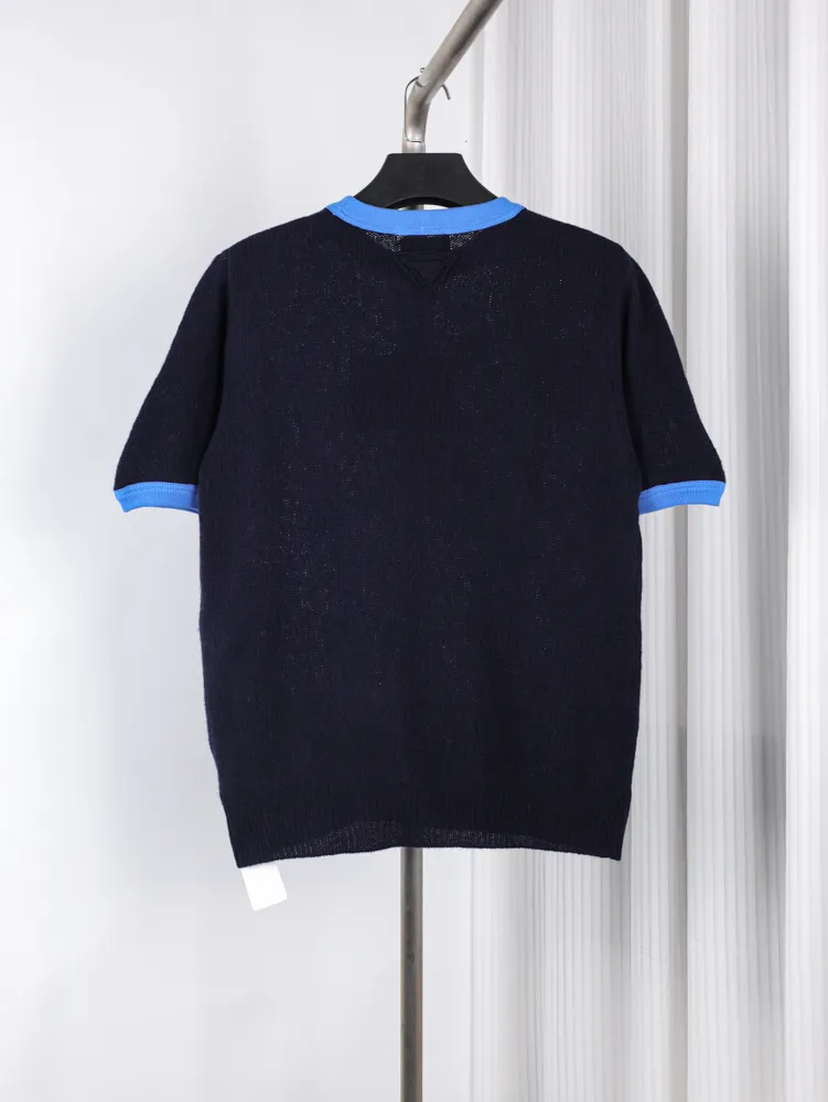 Back of All-Wool Knit Short Sleeve T-Shirt Color Black