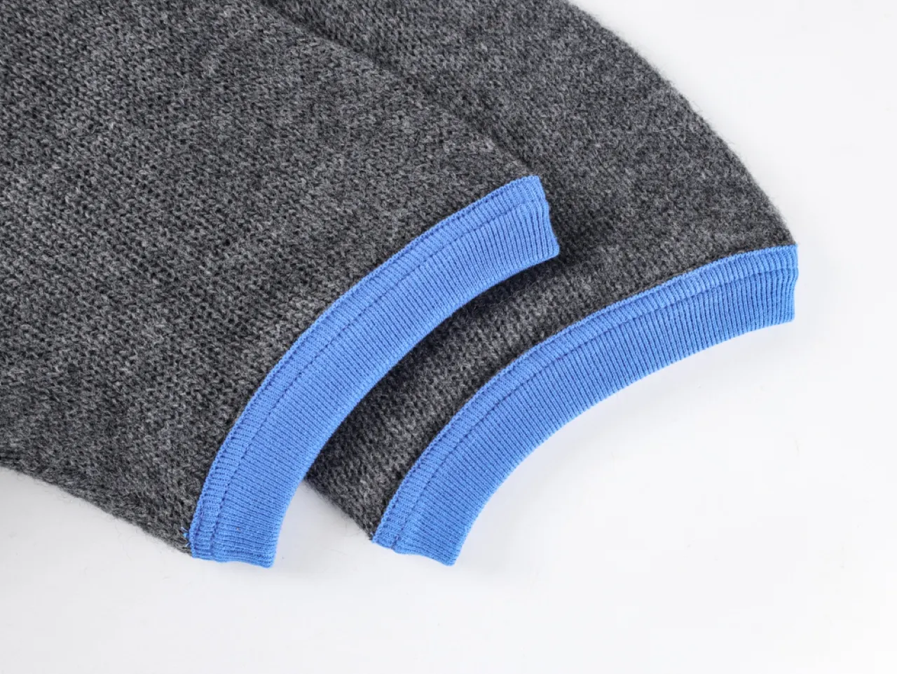 Sleeve Cuffs Color Blue