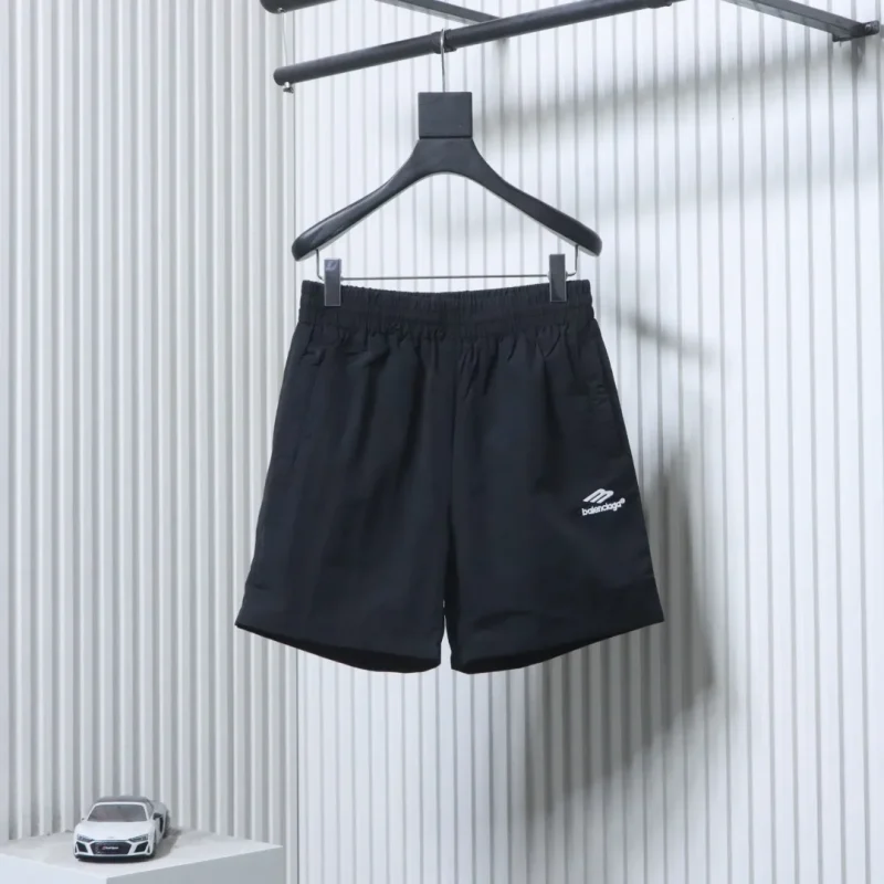 3M Sporty Logo Embroidered Shorts