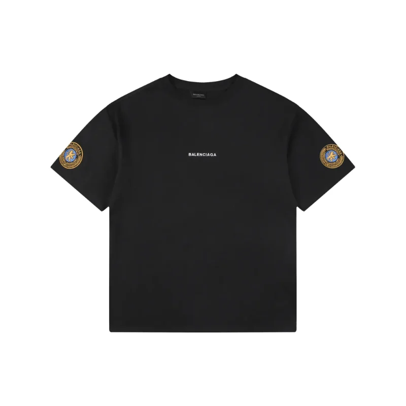 Double Lion Crest Patch Embroidered T-Shirt