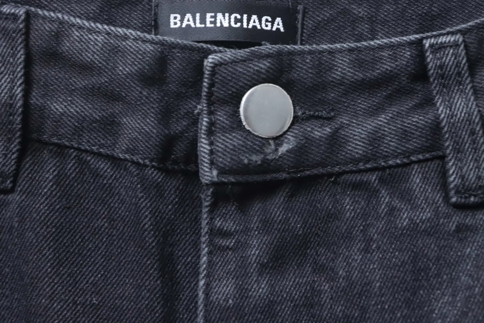 Button with Tag Details
