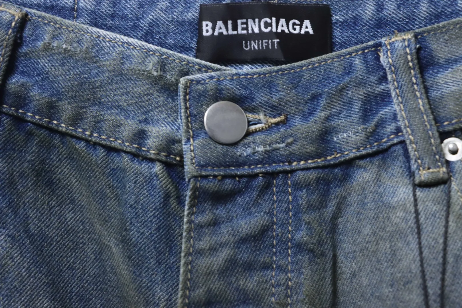 Button and Tag Details