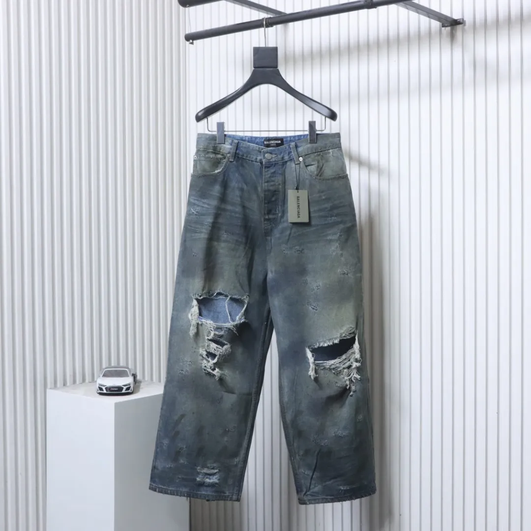 BLCG Hand-Distressed Oil-Wash Baggy Jeans