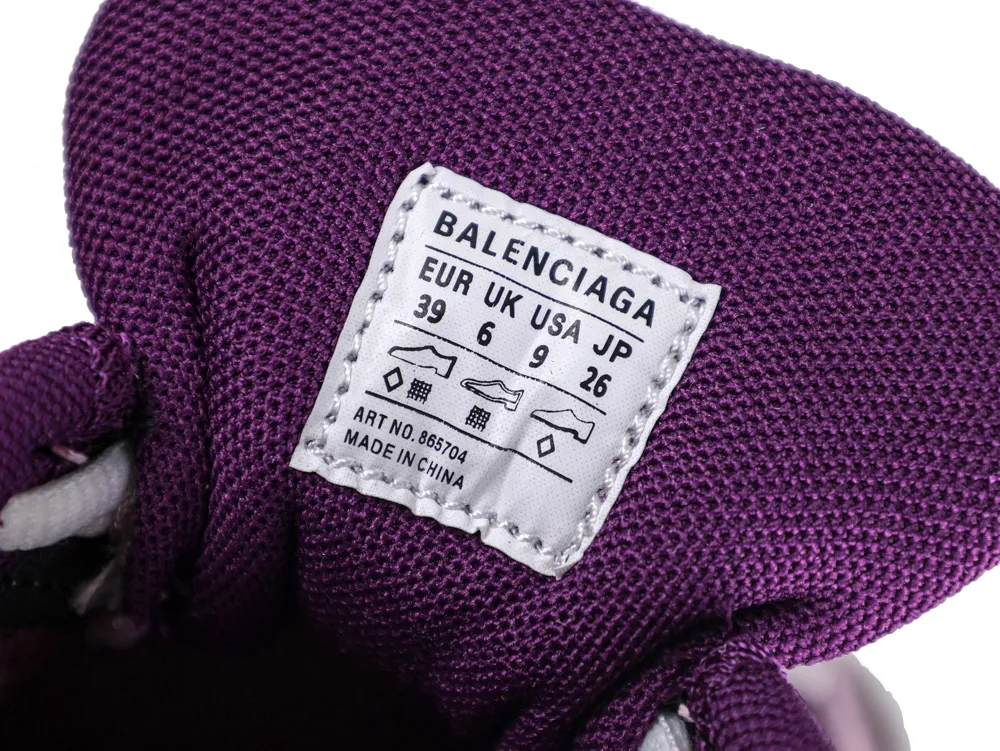 Internal size tag for Balenciaga Radar Sneaker showing EUR 39 and Art No. 865704.