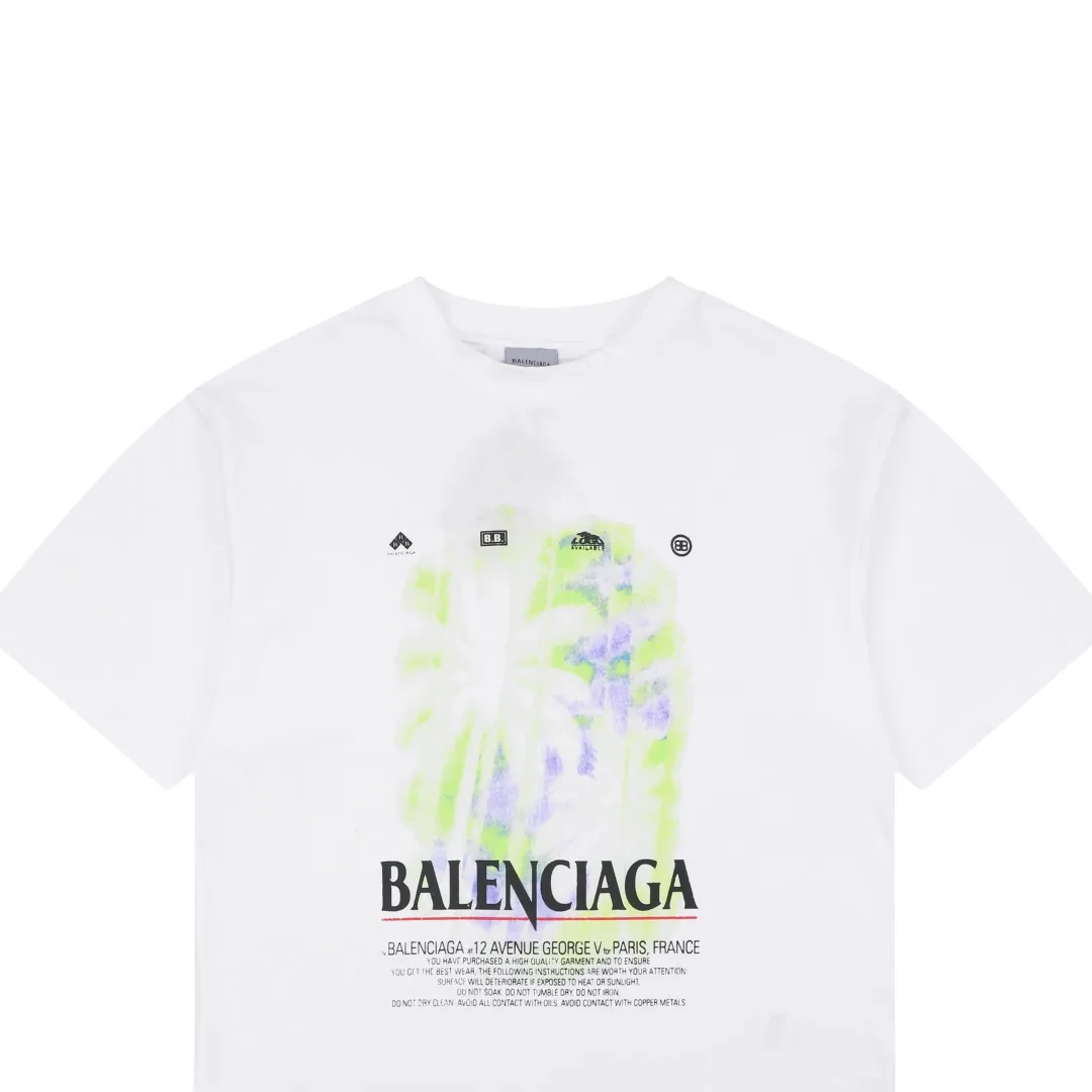 Blurred Palm Print T-Shirt Details