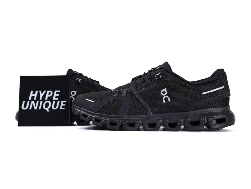 On Running Cloud 6 "Triple Black"