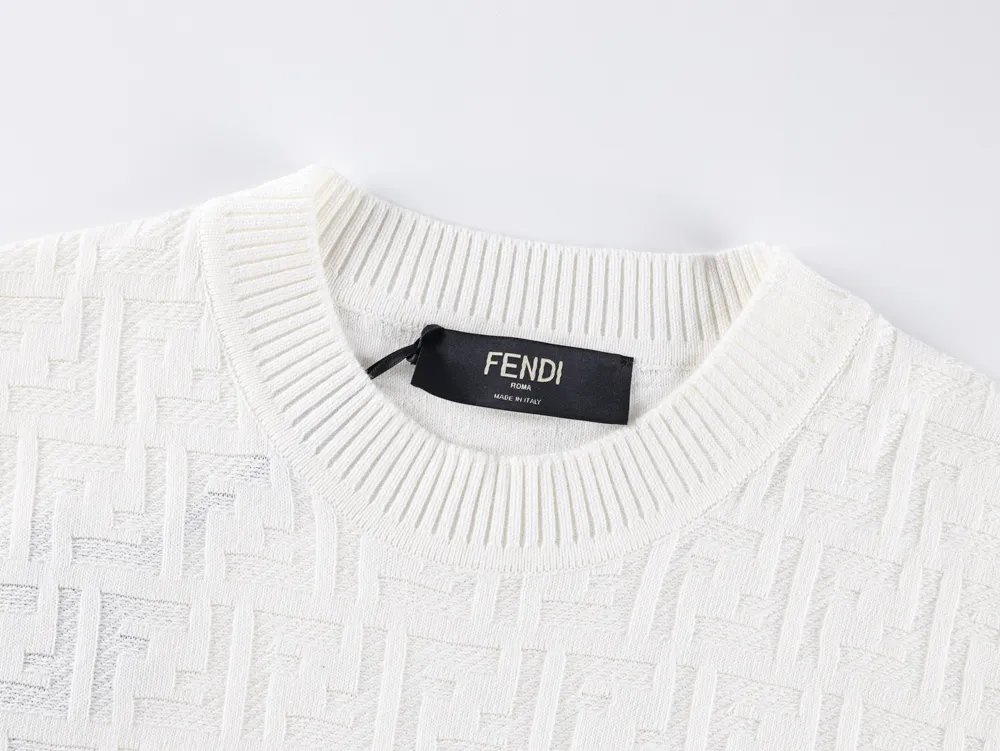 Neckline