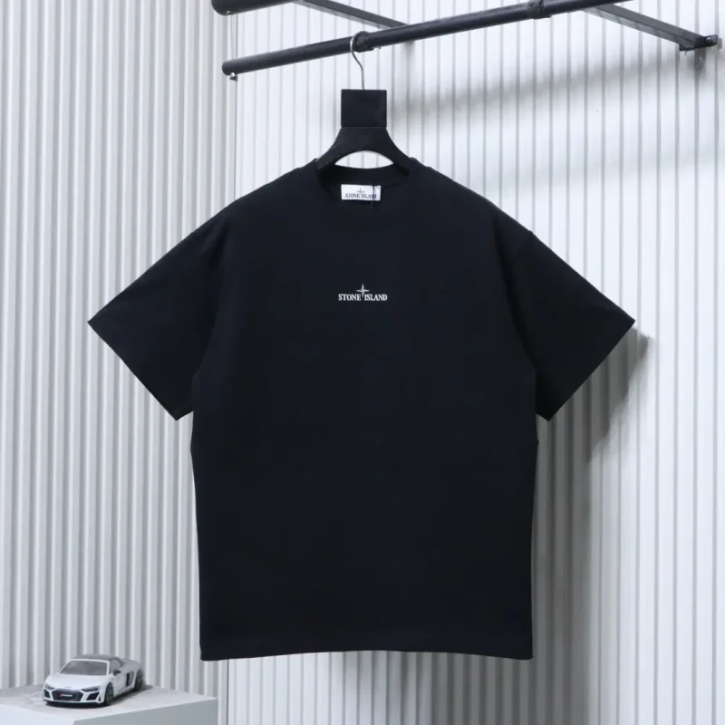 Blurred Compass Print Cotton T-Shirt