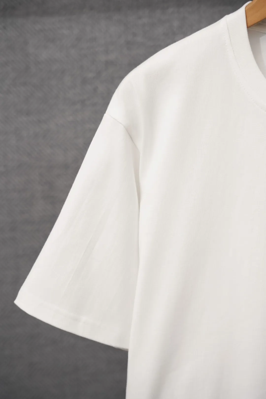 Short sleeve