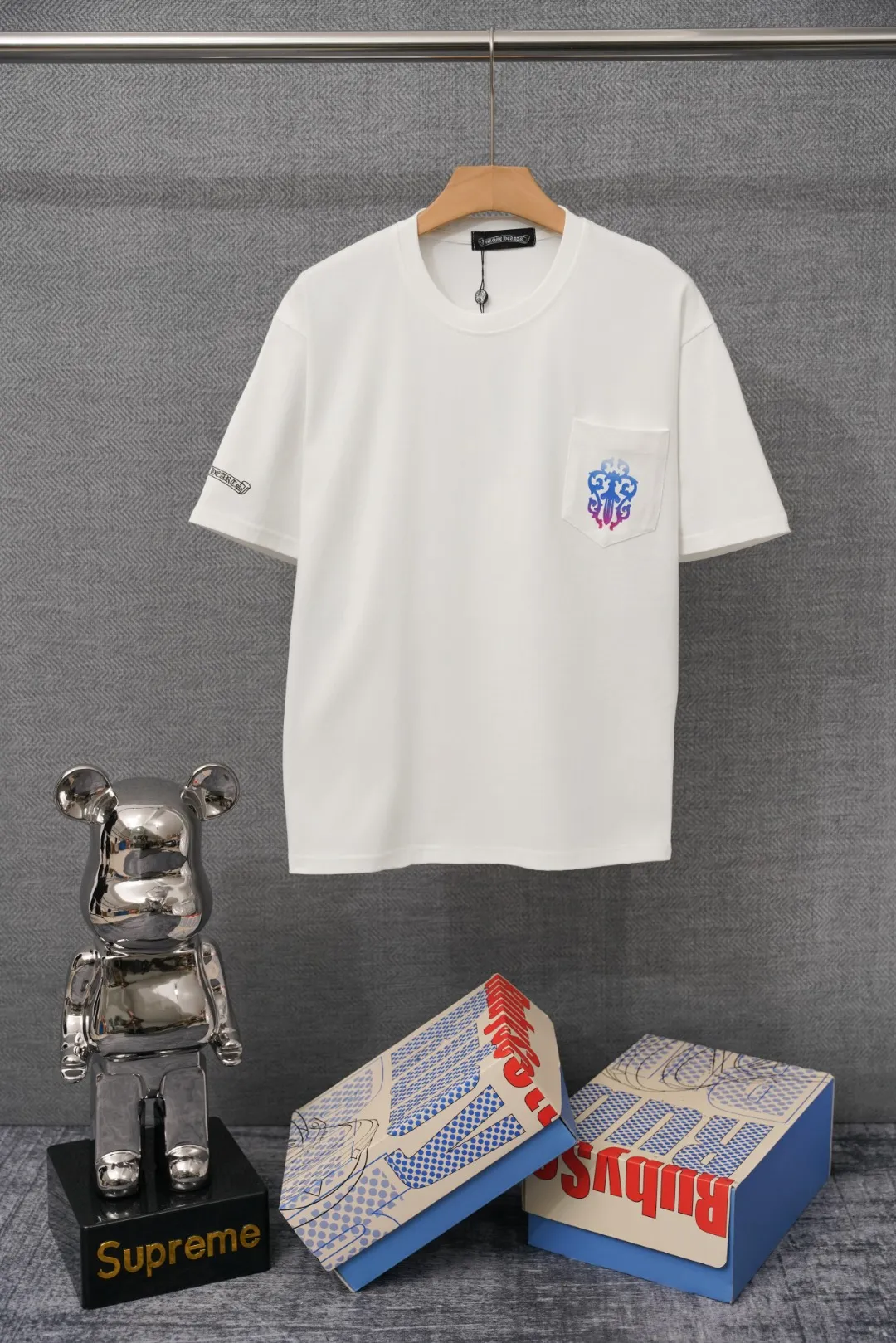 CH Gradient Horseshoe Logo Pocket T-Shirt