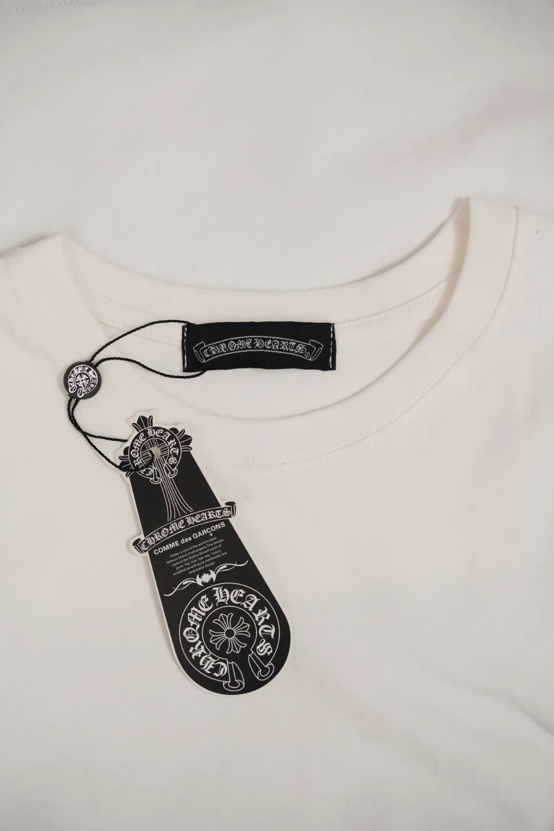 CH Guns N’ Roses Cross Graphic Pocket T-Shirt - Image 8