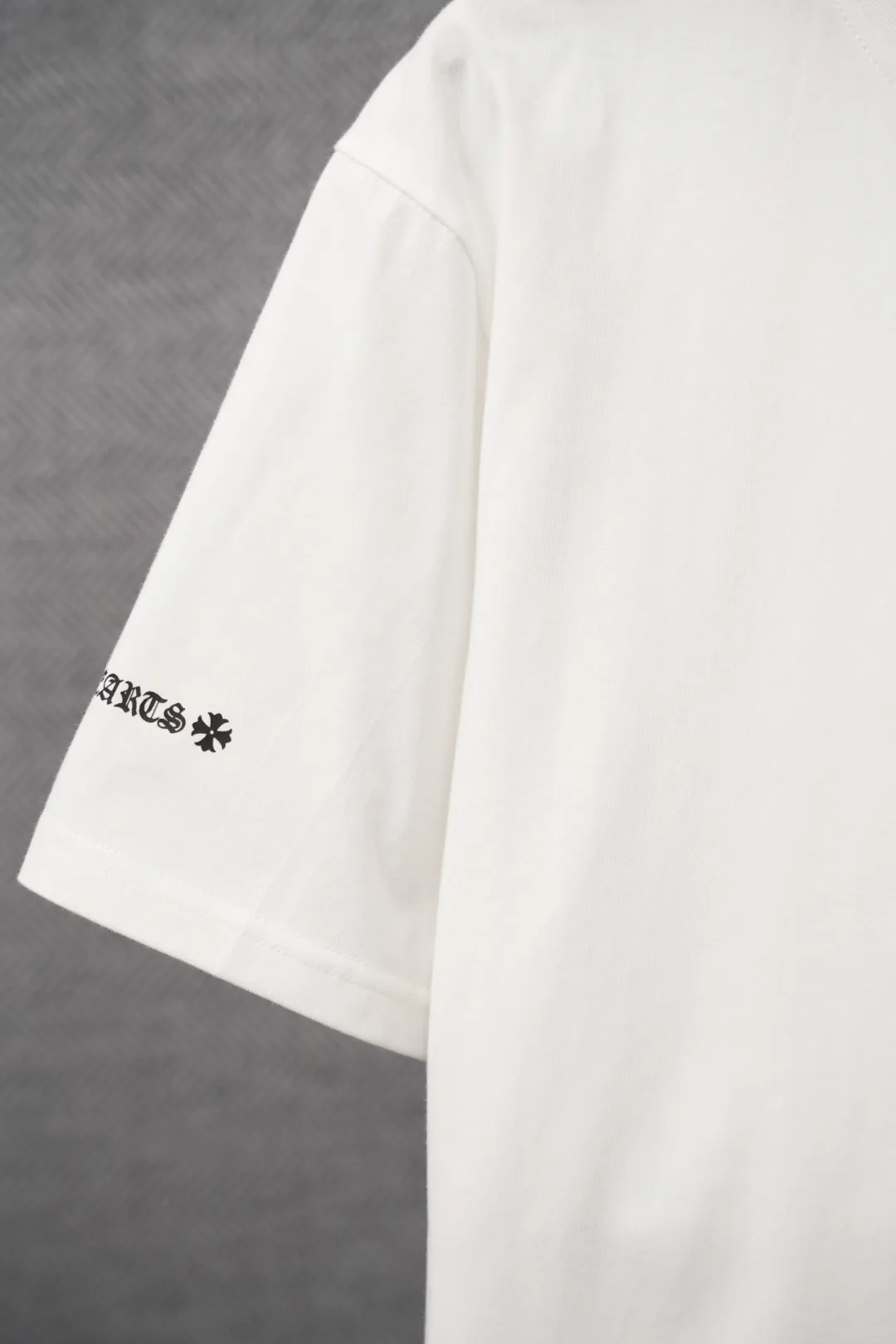 Short sleeve