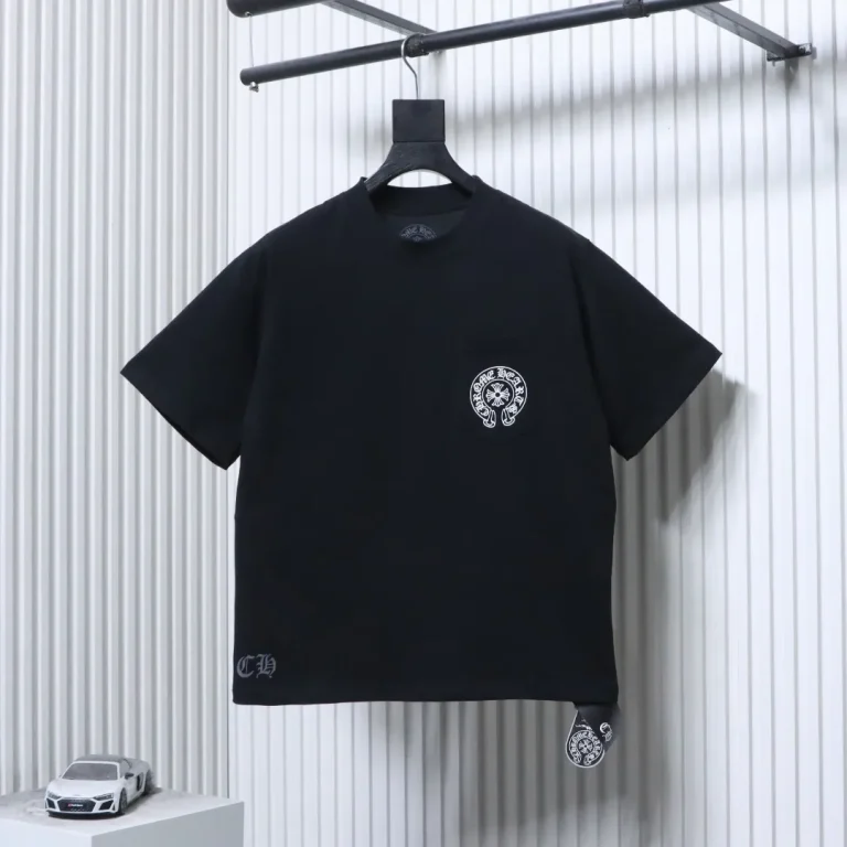 CH Miami Exclusive Pocket Logo Graphic T-Shirt