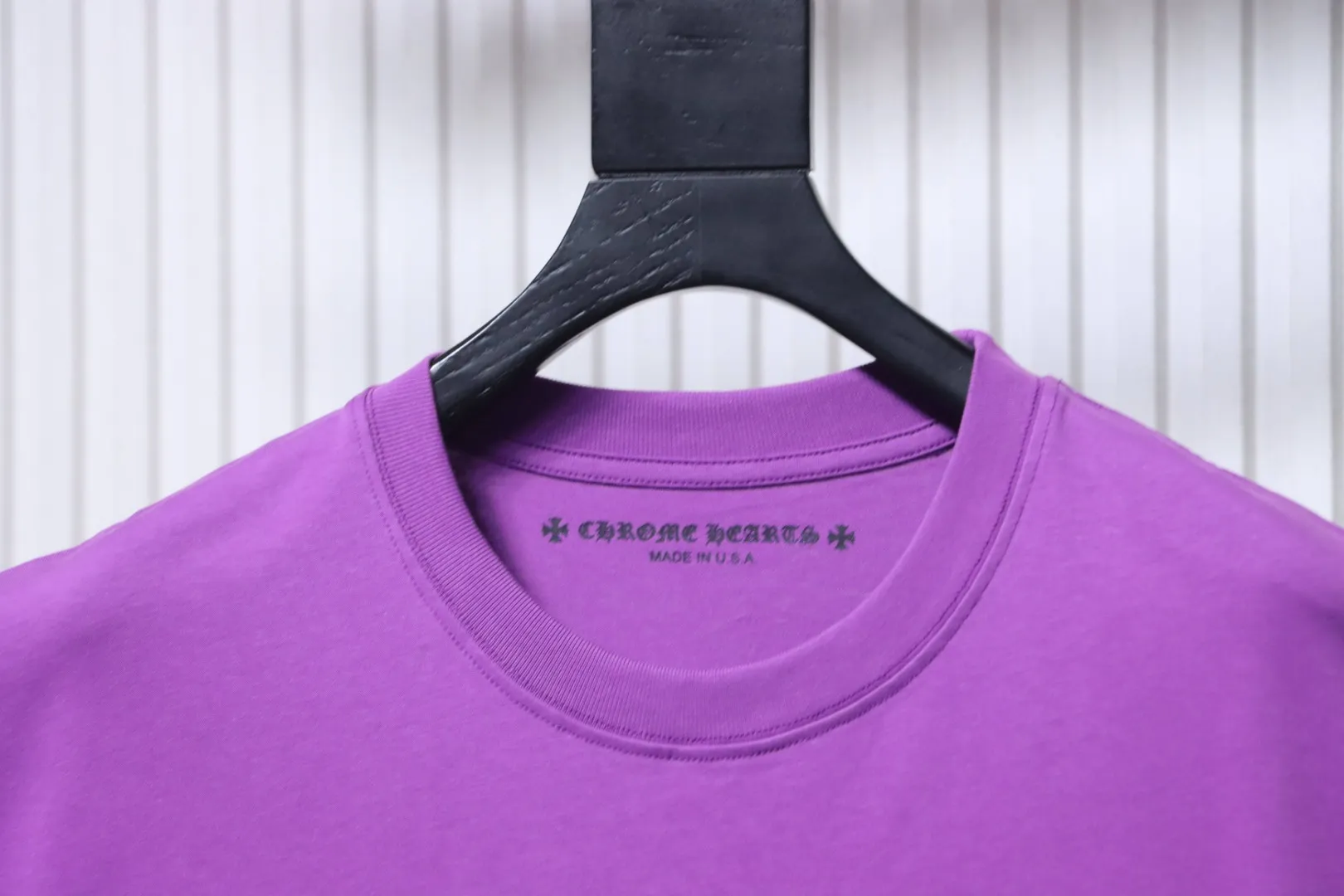Neckline