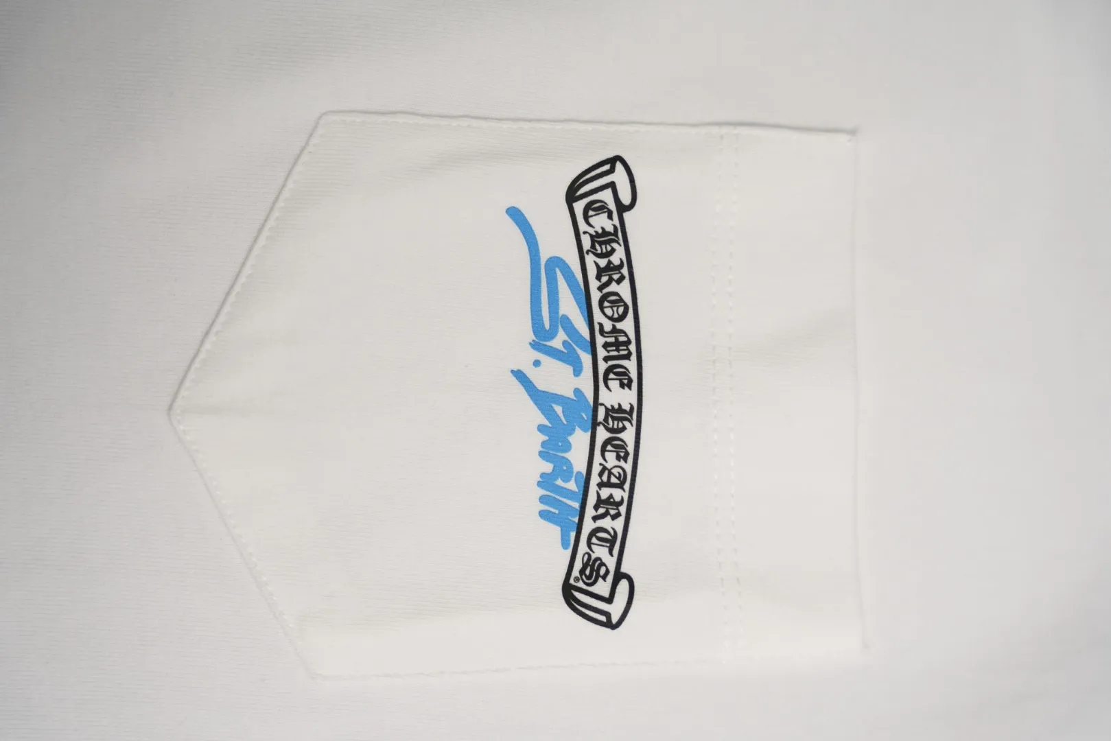 Pocket with Logo