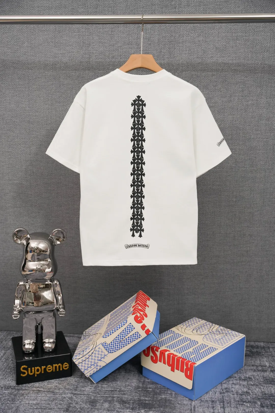 Back CH Vertical Cross Pocket T-Shirt