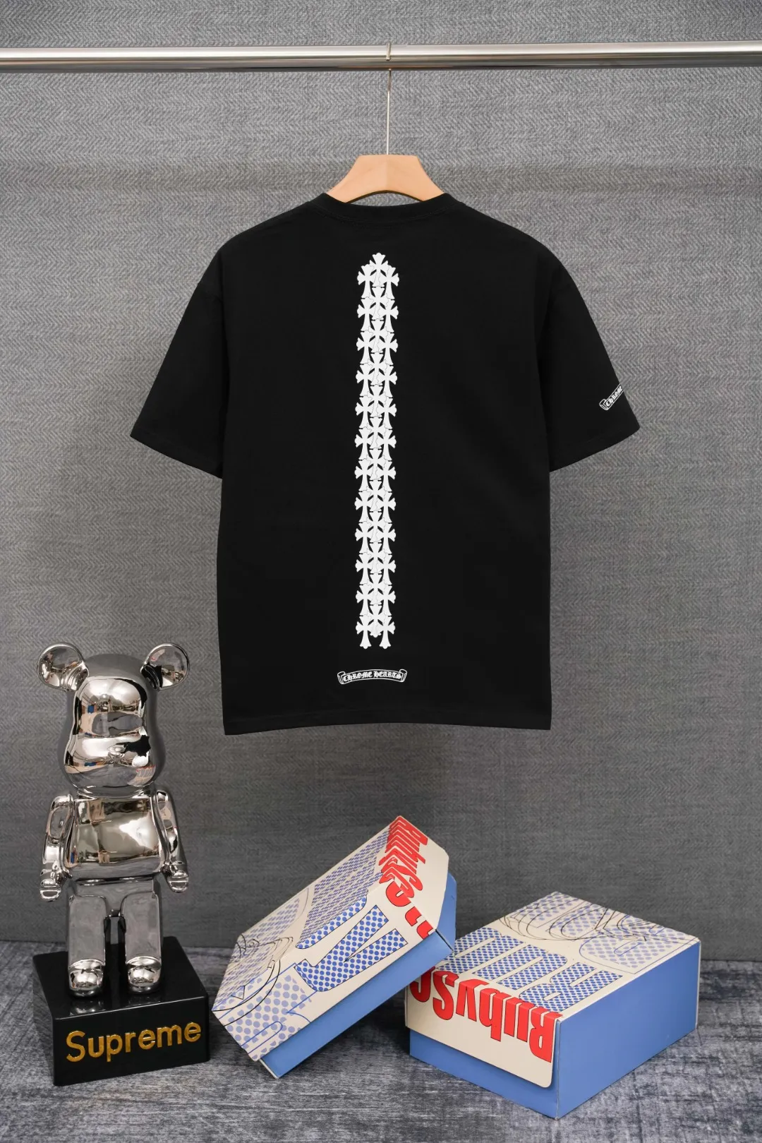 CH Vertical Cross Pocket T-Shirt