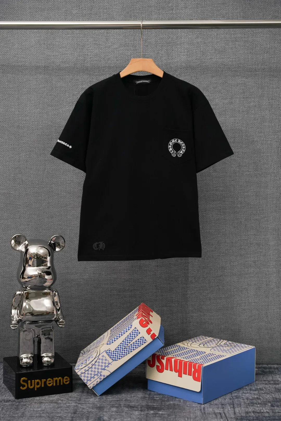 CH Vintage-Inspired Horseshoe Logo T-Shirt