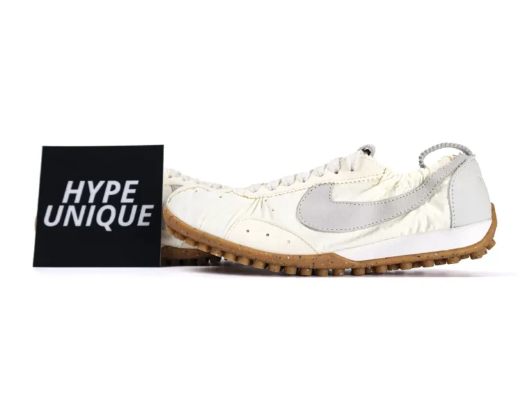 Moon Shoe SP x Jacquemus Soft Pearl Pair Profile Display